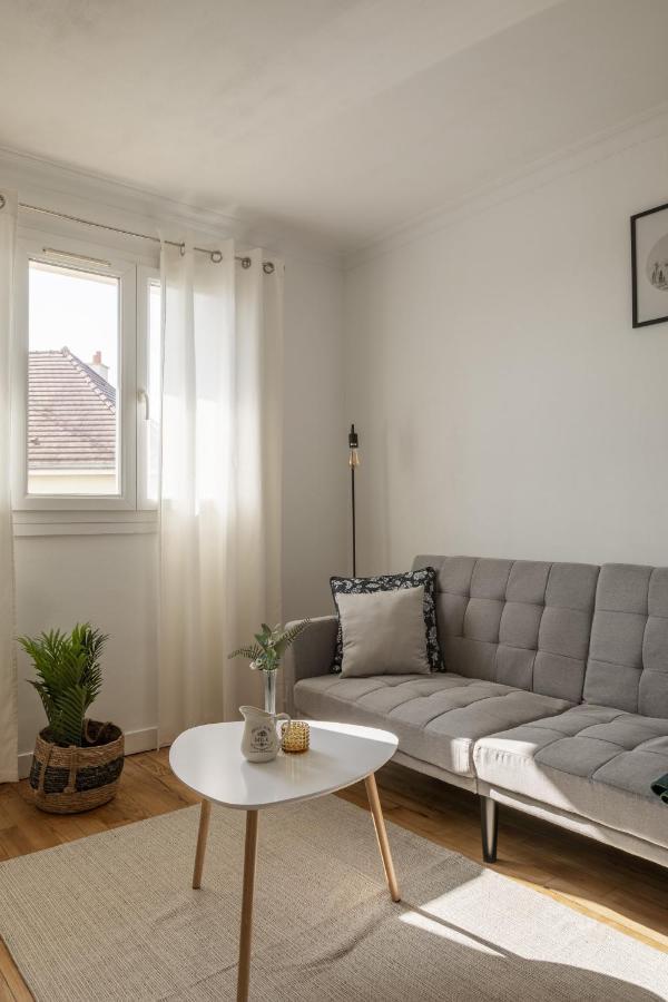 Valley View Retreat: Fully Renovated With Free Parking And Streaming Apartment