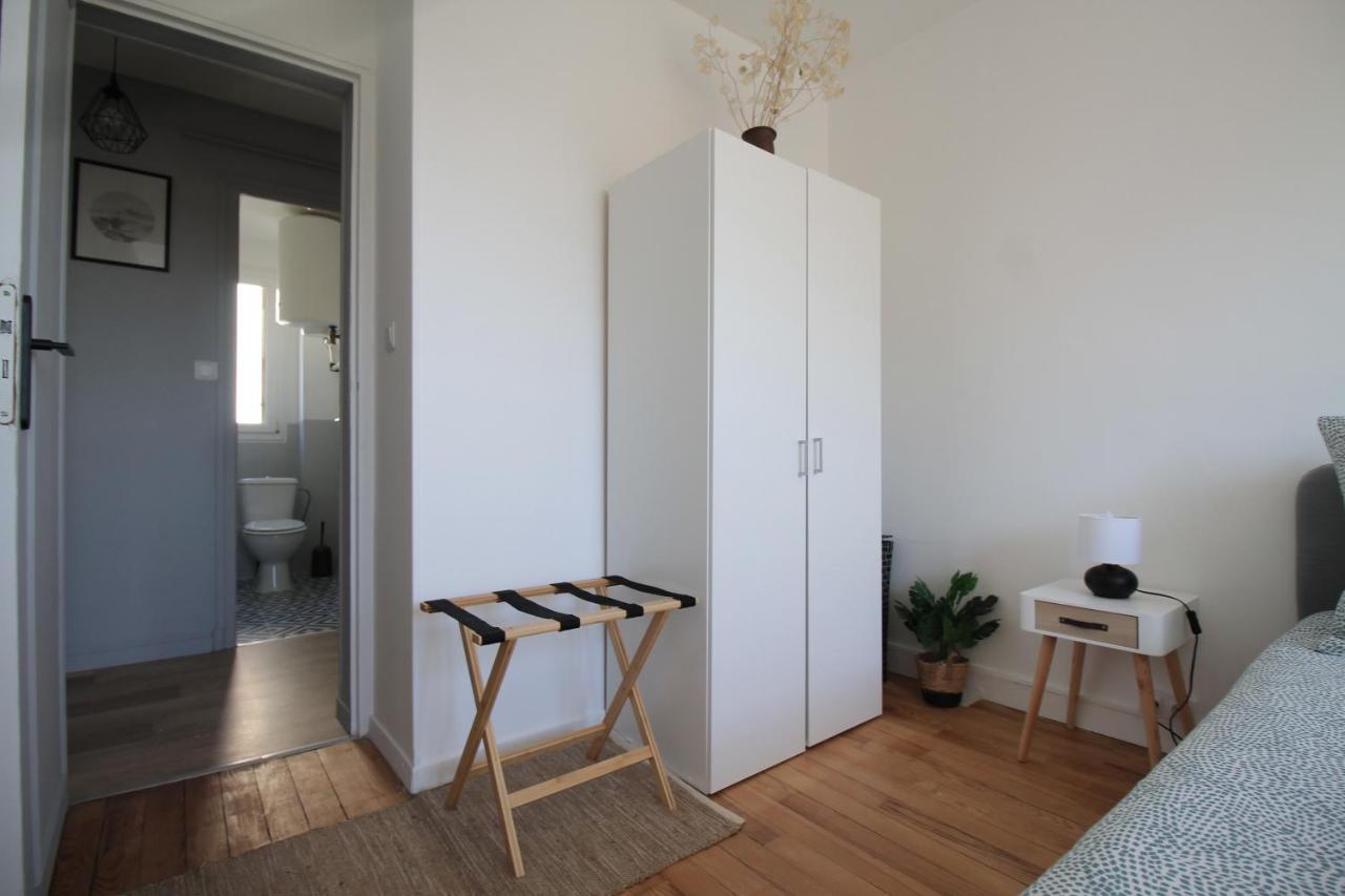 Apartment Valley View Retreat: Fully Renovated With Free Parking And Streaming *